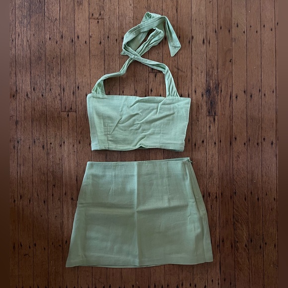 with jéan green linen skirt & halter set! - Picture 3 of 3